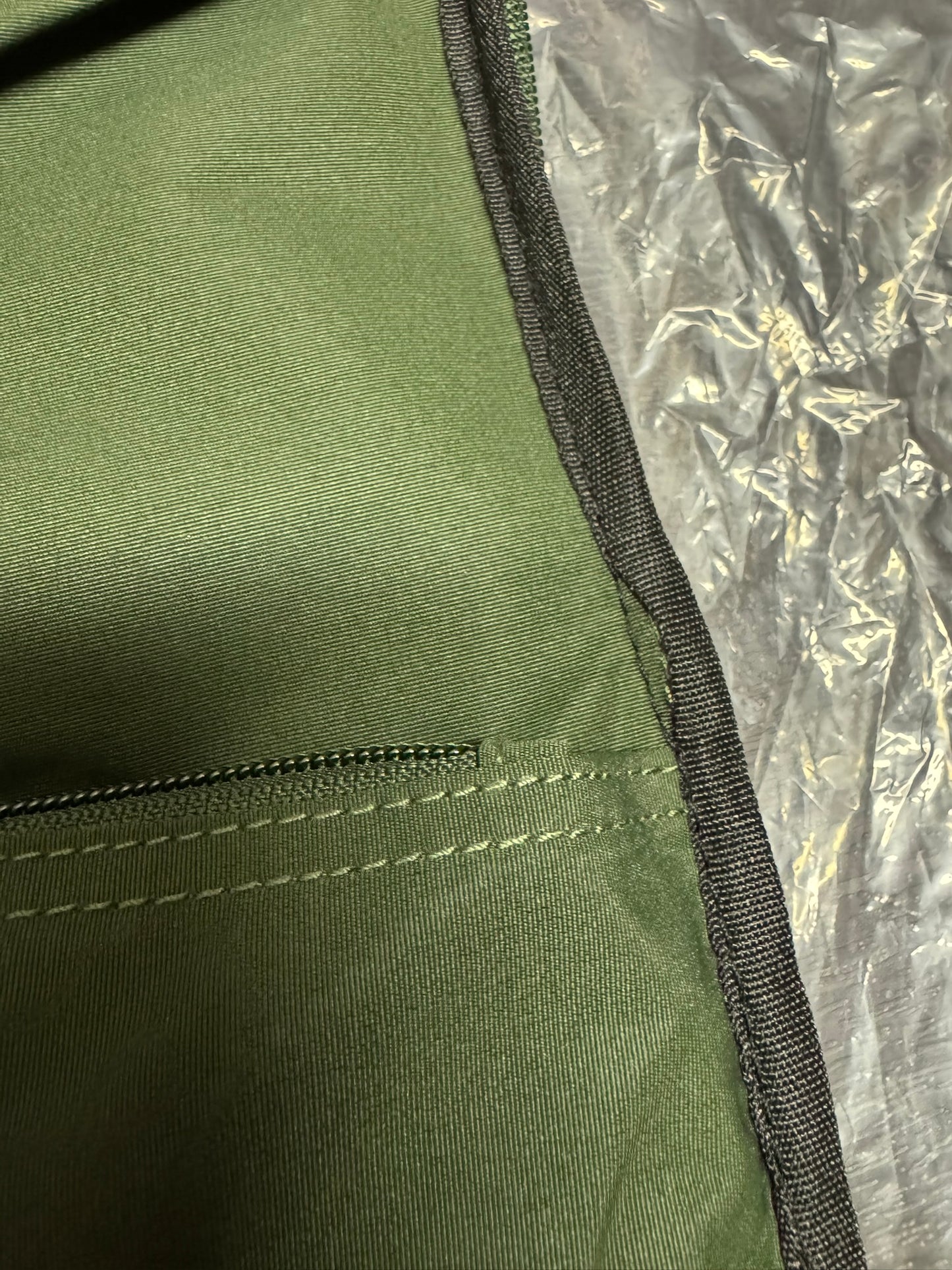 FACTORY SECOND - STITCHING MISSED BINDING - The Soaked Tote - Forest Green